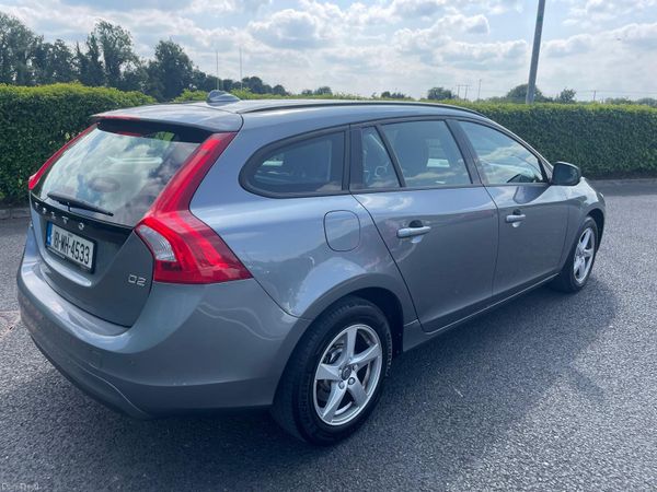 2018 Volvo V60 ES, 3 of 14