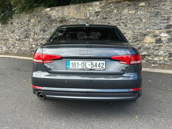 Audi A4 2016 362692550