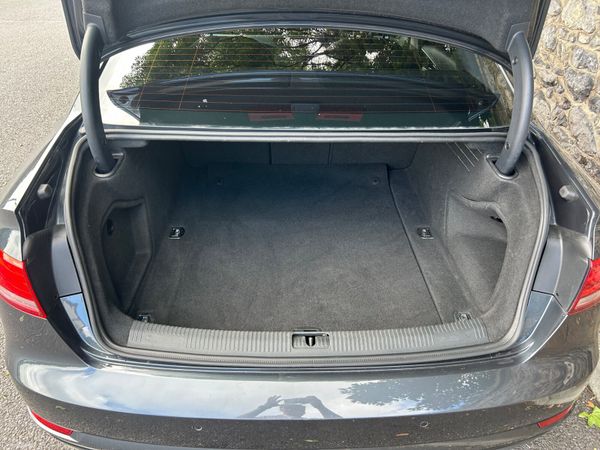 Audi A4 2016 362692674