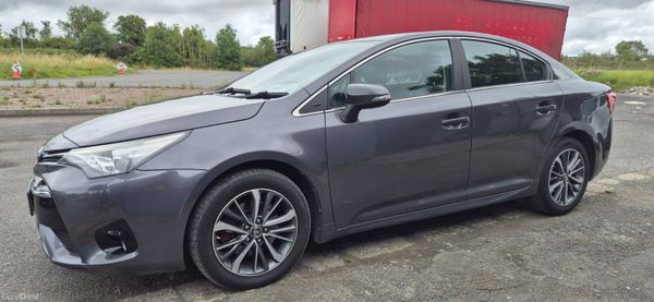 Toyota Avensis 2016 362702879