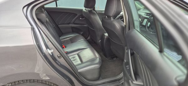 Toyota Avensis 2016 362702929