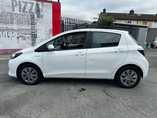 Yaris Auto hybrid Very Low KMS Irish Car 362712215