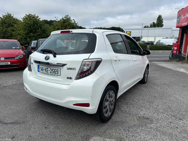 Yaris Auto hybrid Very Low KMS Irish Car 362712220