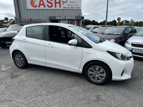 Yaris Auto hybrid Very Low KMS Irish Car 362712237