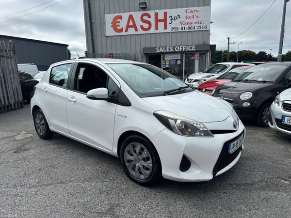 Yaris Auto hybrid Very Low KMS Irish Car 362712238