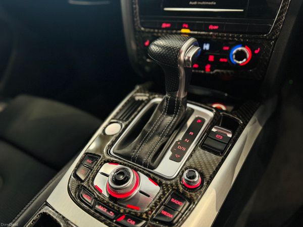 2015 Audi A4- S Line-Estate-Automatic 363700284