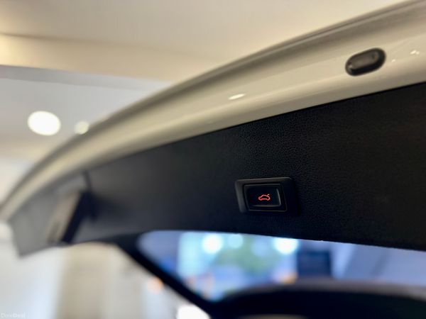 2015 Audi A4- S Line-Estate-Automatic 363700288