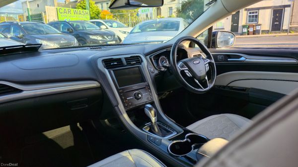 2018 Ford Mondeo VIGNALE HYBRID Warranty Titanium 363821106