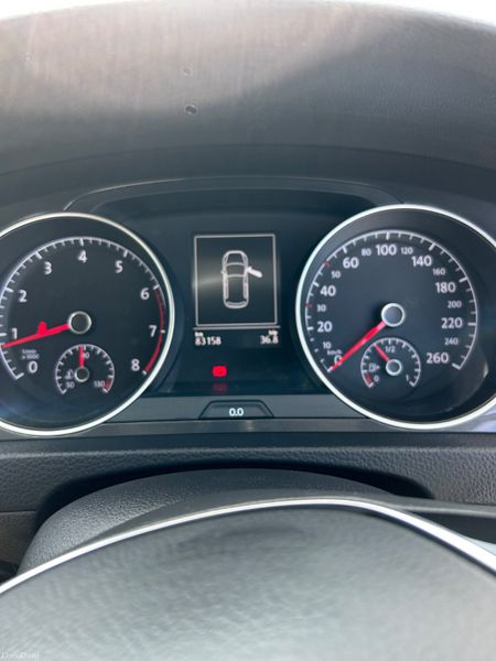 Volkswagen Golf 364347152