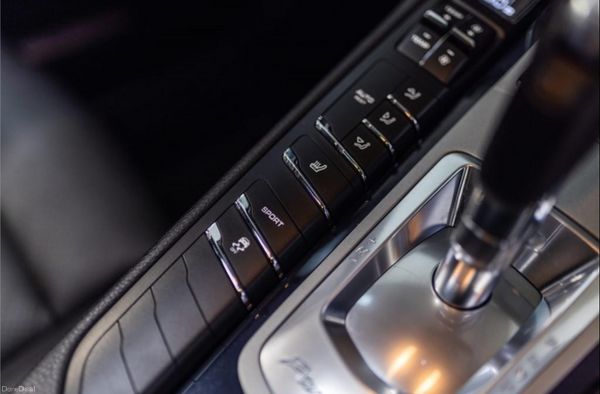 152 Porsche Panamera PLUG-IN HYBRID 3.0 364448144