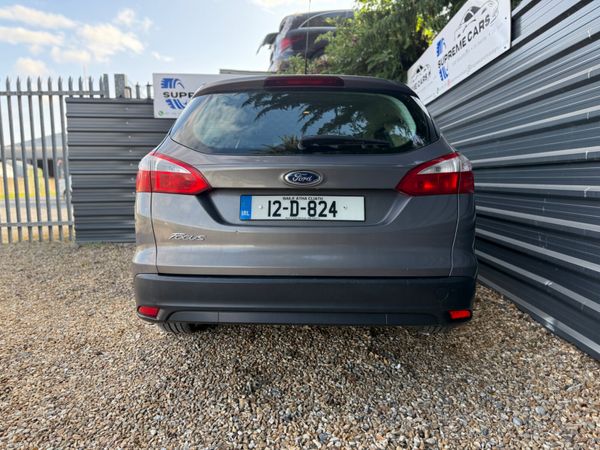 Ford Focus 2012 364614824