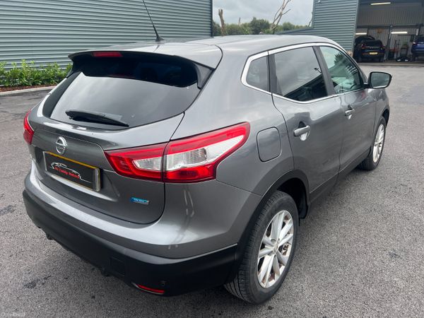 2015 (152) Nissan Qashqai Acenta Premium 1.5 DCI 364752280