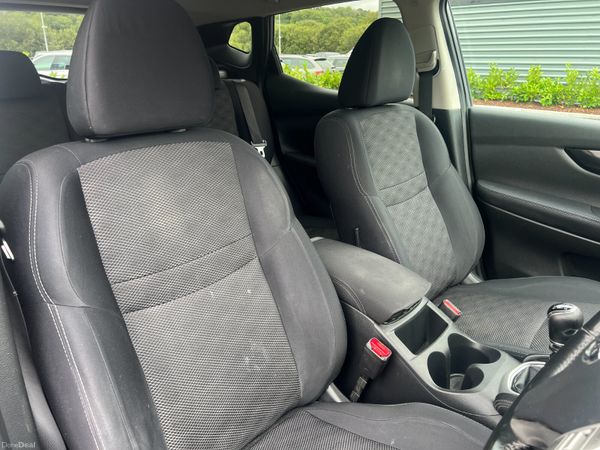 2015 (152) Nissan Qashqai Acenta Premium 1.5 DCI 364752284