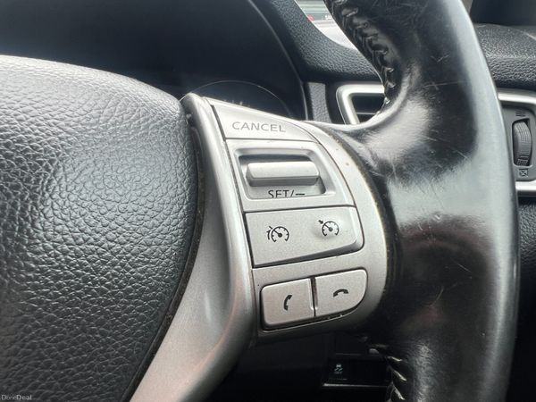 2015 (152) Nissan Qashqai Acenta Premium 1.5 DCI 364752292