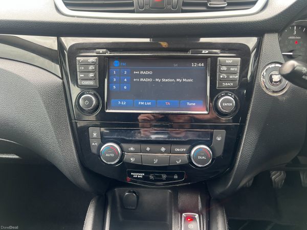 2015 (152) Nissan Qashqai Acenta Premium 1.5 DCI 364752324