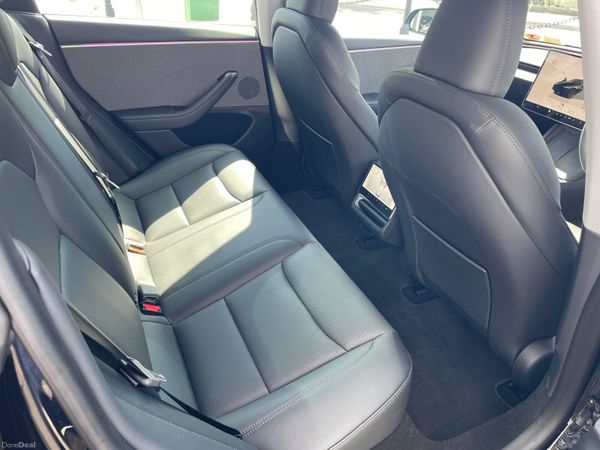 Tesla Model 3 2024 364767846