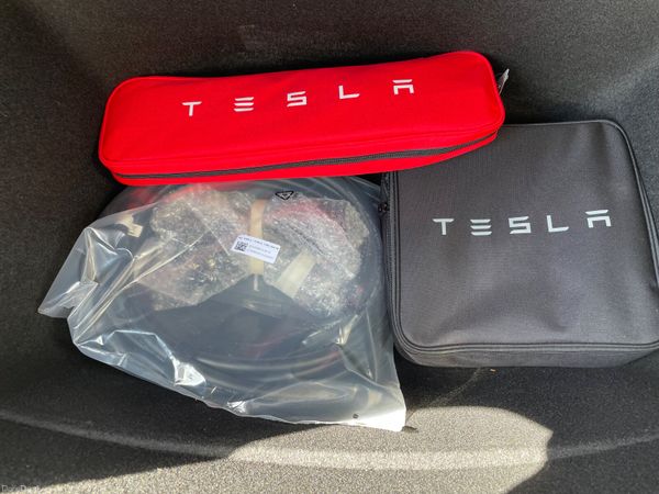Tesla Model 3 2024 364767850