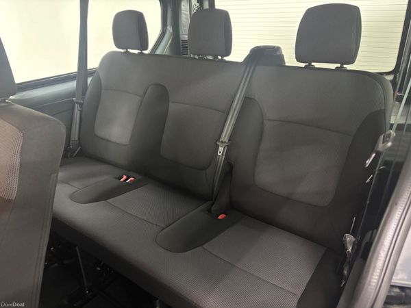 2023 RENAULT TRAFIC LWB 9 SEATER 2.0 365251148