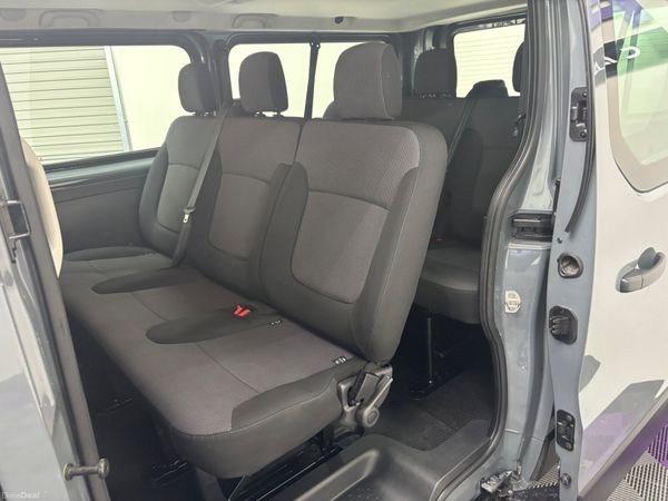 2023 RENAULT TRAFIC LWB 9 SEATER 2.0 365251136