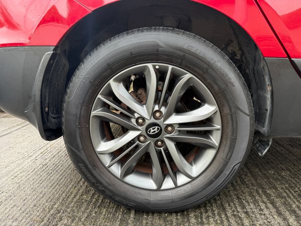 Stunning Executive Hyundai ix35 low Km 365362212