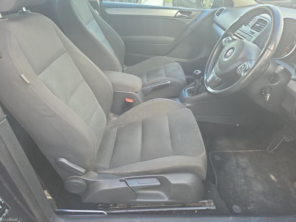 Volkswagen Golf 1.6 TDi Highline 365365888