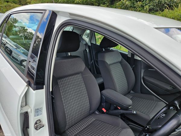 Volkswagen Polo 2017 auto 1.2  only 50klm 365386039