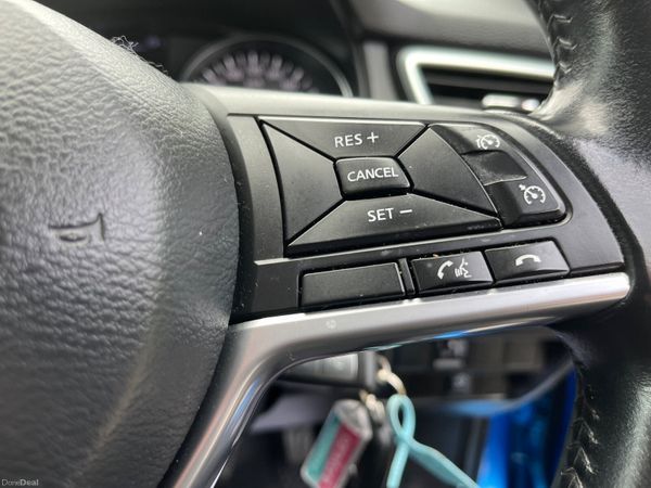 Nissan Qashqai 1.2 Petrol SV 365403302