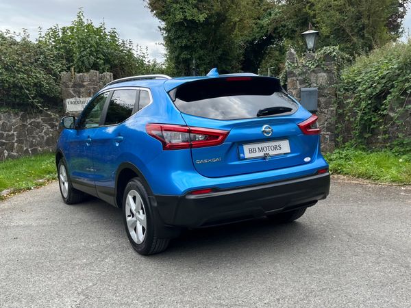 Nissan Qashqai 1.2 Petrol SV 365403316