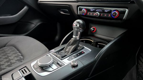 // Deposit Taken // 365434868