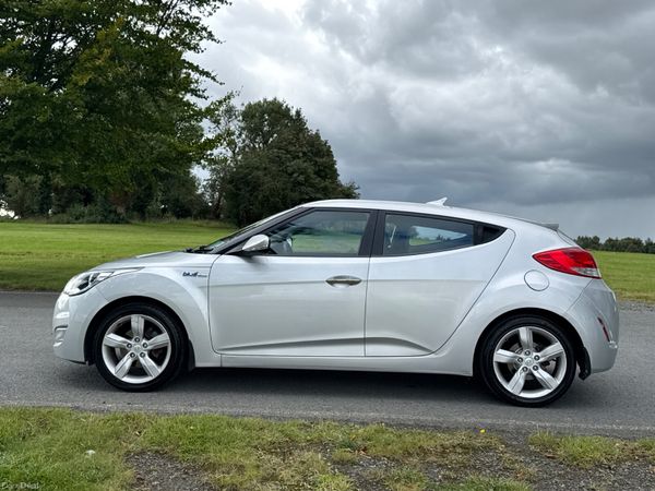 Hyundai Veloster 2012 1.6 Low Mileage 365768910