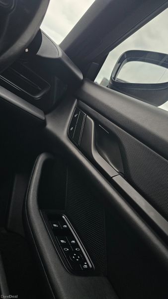 // Deposit Taken// 365793598