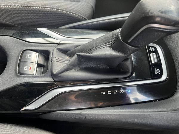 Toyota Corolla 1.8 Hybrid Luna Hatchback 365809944