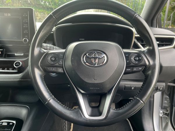 Toyota Corolla 1.8 Hybrid Luna Hatchback 365809946