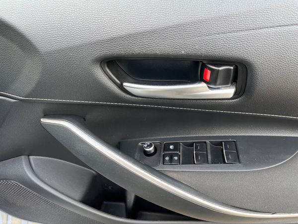 Toyota Corolla 1.8 Hybrid Luna Hatchback 365809938