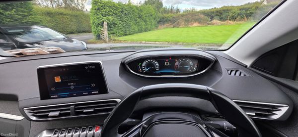 Peugeot 3008 1.2 T Allure Spec 366202722