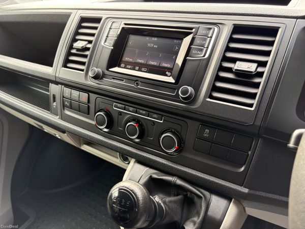 Volkswagen Transporter 366330708