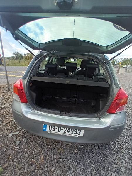 Toyota Yaris 2009 366671150