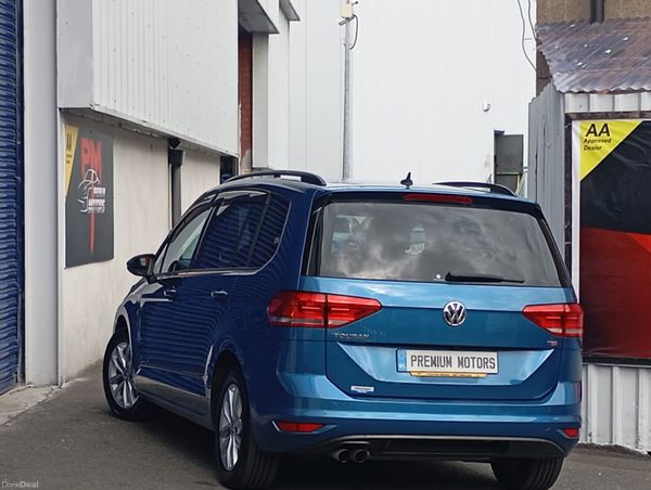 Volkswagen Touran Automatic 366732535