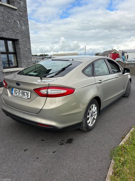 Ford Mondeo 2015 366880256