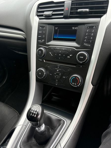 Ford Mondeo 2015 366880257