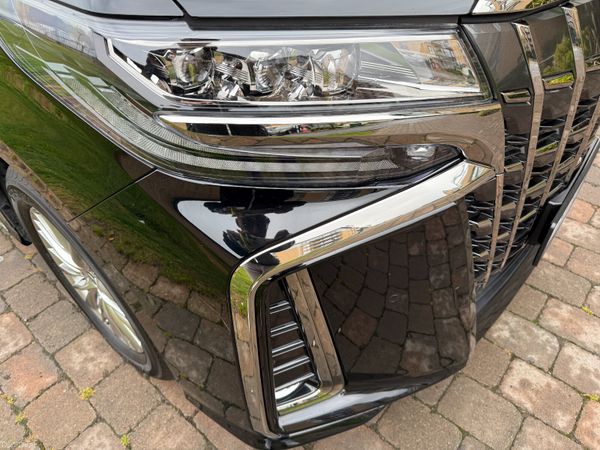 2023 Toyota Alphard 366898644