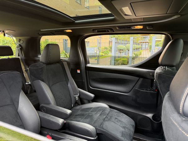 2023 Toyota Alphard 366898794