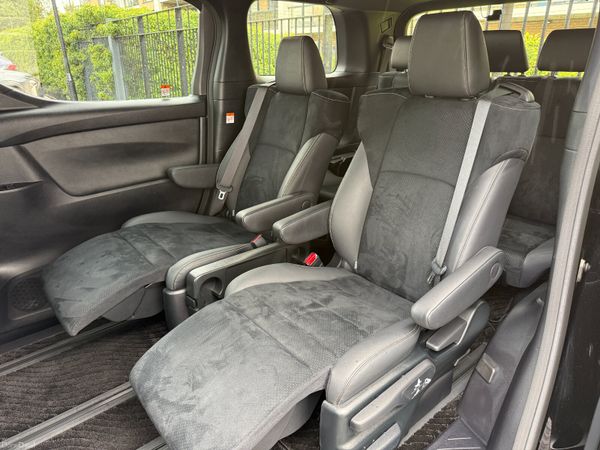 2023 Toyota Alphard 366898796