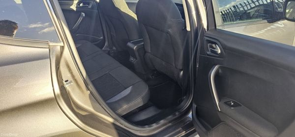 2018 Peugeot 2008 (LOW MILAGE) 366810186