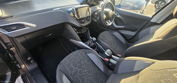 2018 Peugeot 2008 (LOW MILAGE) 366810194