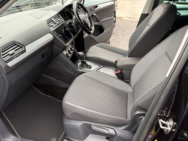Volkswagen Tiguan DSG Auto 367523418