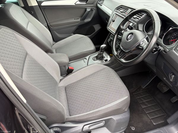 Volkswagen Tiguan DSG Auto 367523420