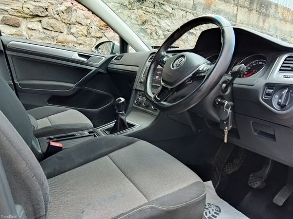 Volkswagen Golf 2015 367808158