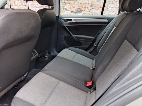 Volkswagen Golf 2015 367808162