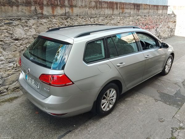 Volkswagen Golf 2015 367808172